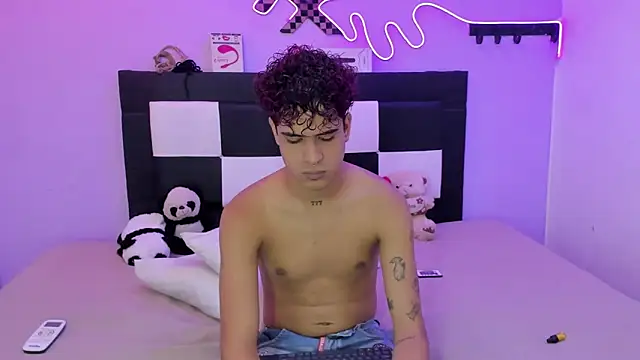 Lucky boys  X online show from 12, 6, 2026