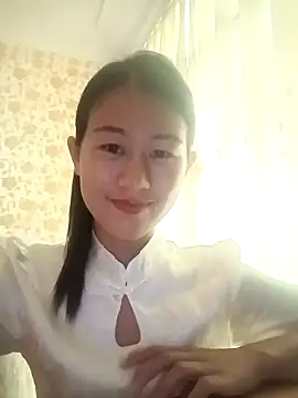 luy-xinh02 online show from 21, 9, 2025