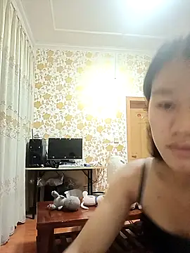luy-xinh02 online show from 16, 9, 2025