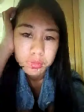 luy-xinh02 online show from 2, 10, 2025