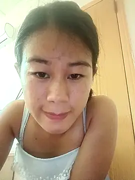 luy-xinh02 online show from 15, 9, 2025
