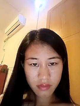 luy-xinh02 online show from 27, 9, 2025