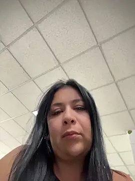 Snapshot of IrisDuvall chatting on 29, 5, 2026 IrisDuvall online show from 29, 5, 2026