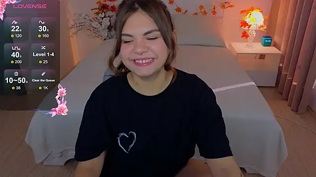 Mia  Moon   online show from 27, 9, 2025