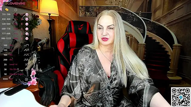 Nina Devillle online show from 16, 3, 2026