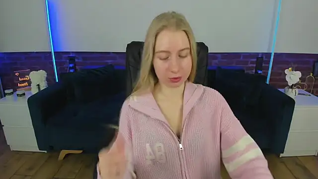 Alina Blonde online show from 16, 2, 2026