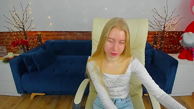 Alina Blonde online show from 18, 12, 2025