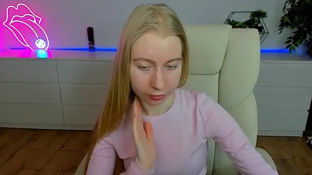 Alina Blonde online show from 24, 2, 2026