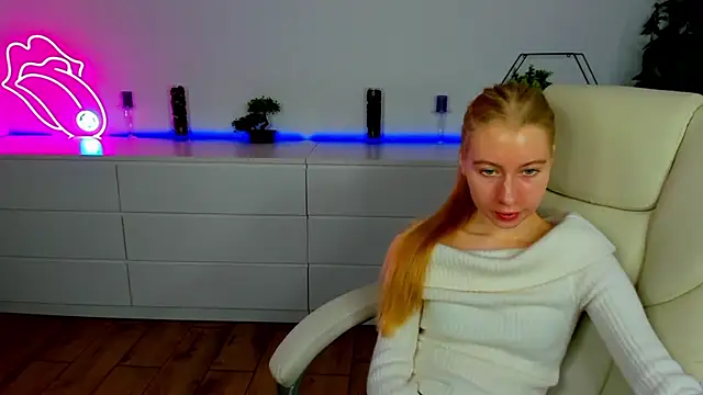 Alina Blonde online show from 18, 11, 2025