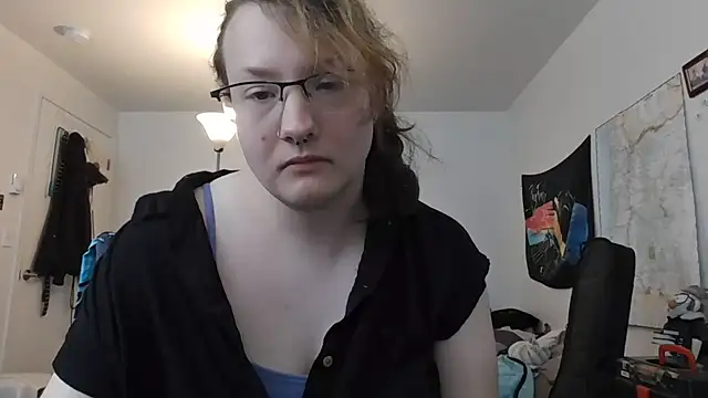 Snapshot of tbutchrat chatting on 25, 10, 2025 tbutchrat online show from 25, 10, 2025