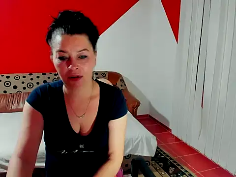 Soffy Skye online show from 6, 11, 2025