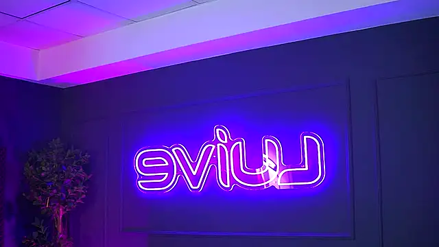 YuliaDesirevska online show from 9, 11, 2025