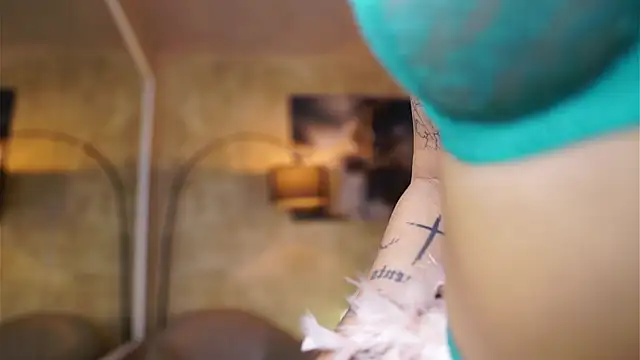 YuliaDesirevska online show from 19, 10, 2025