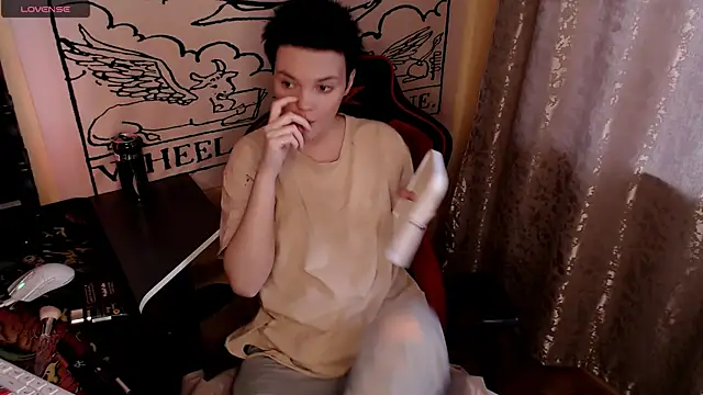 KrisNeal online show from 28, 4, 2026