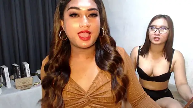 Elysia Fox online show from 7, 2, 2026