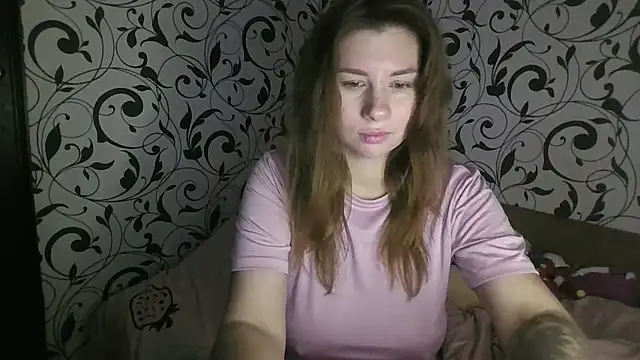 YourEmilie online show from 7, 11, 2025