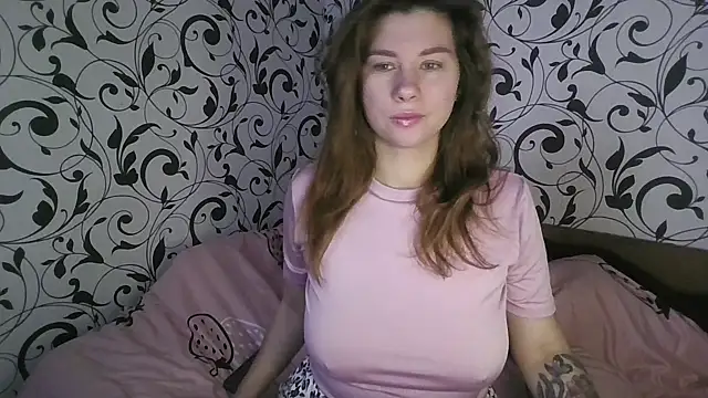 YourEmilie online show from 8, 11, 2025