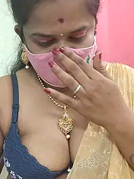 Snapshot of Diya_Rani chatting on 5, 10, 2025 Diya Rani online show from 5, 10, 2025