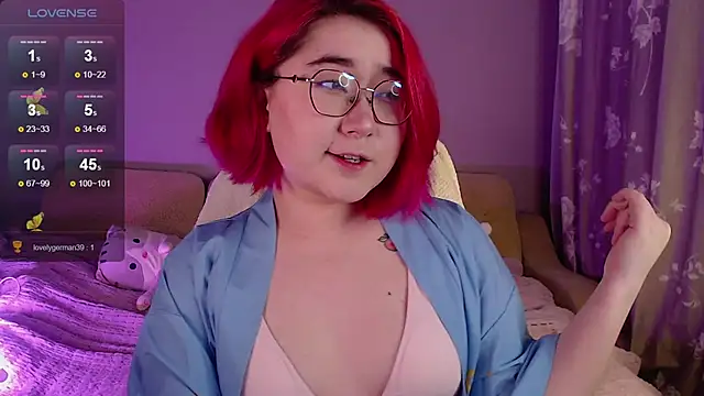 Sexy Peachy online show from 1, 10, 2025