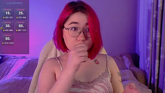 Sexy Peachy online show from 6, 10, 2025