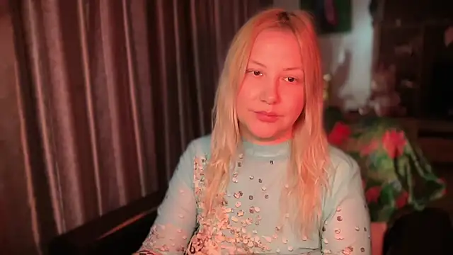 Snapshot of BikiHellena chatting on 17, 7, 2026 BikiHellena online show from 17, 7, 2026
