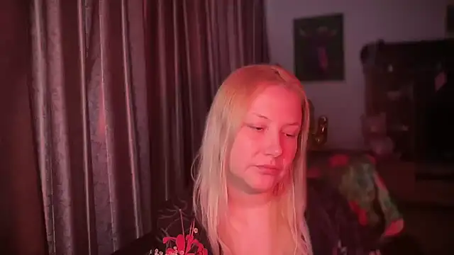 Snapshot of BikiHellena chatting on 30, 6, 2026 BikiHellena online show from 30, 6, 2026