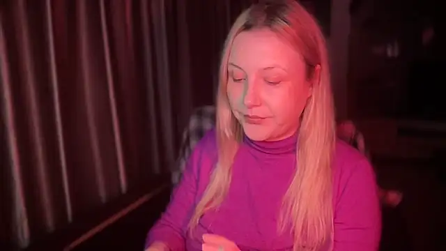 BikiHellena online show from 26, 11, 2025