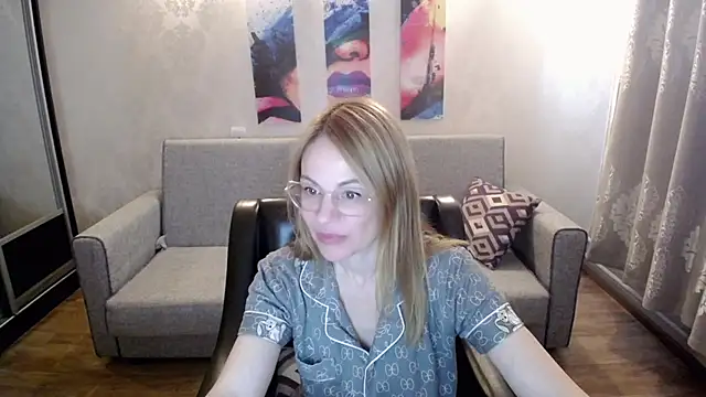 shy hot cat online show from 22, 9, 2025