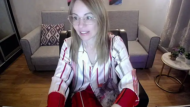 shy hot cat online show from 6, 10, 2025
