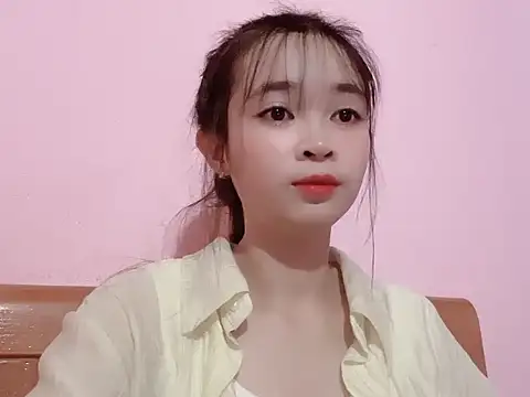 Suna7383 online show from 4, 10, 2025