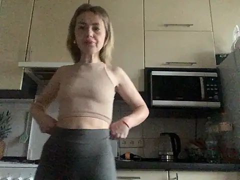 MartaLuna  online show from 19, 12, 2025