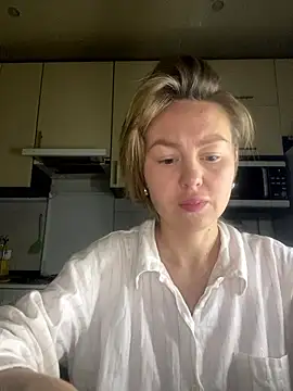 MartaLuna  online show from 8, 1, 2026