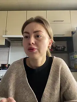 MartaLuna  online show from 9, 2, 2026