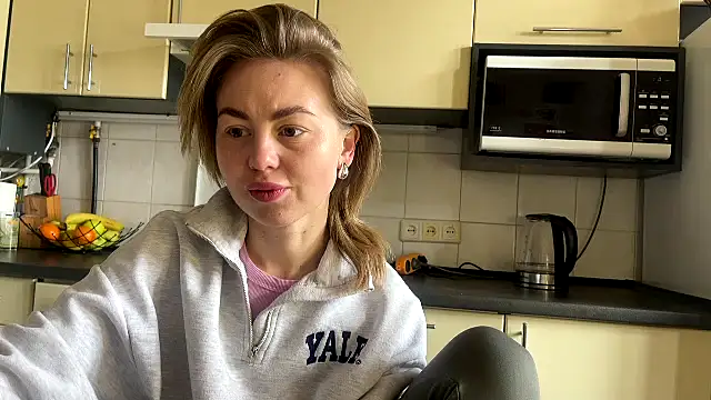 MartaLuna  online show from 12, 4, 2026