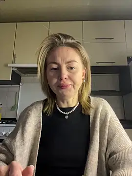 MartaLuna  online show from 8, 2, 2026