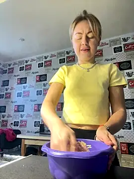 MartaLuna  online show from 25, 11, 2025