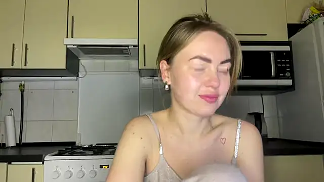 MartaLuna  online show from 18, 3, 2026