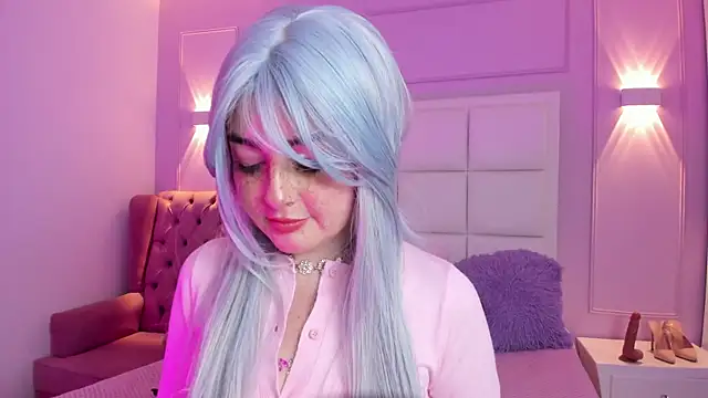 Ashleypetit online show from 10, 7, 2026