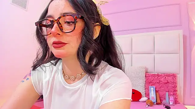 Ashleypetit online show from 17, 2, 2026