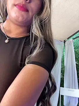 MayaMoanXXX online show from 28, 10, 2025