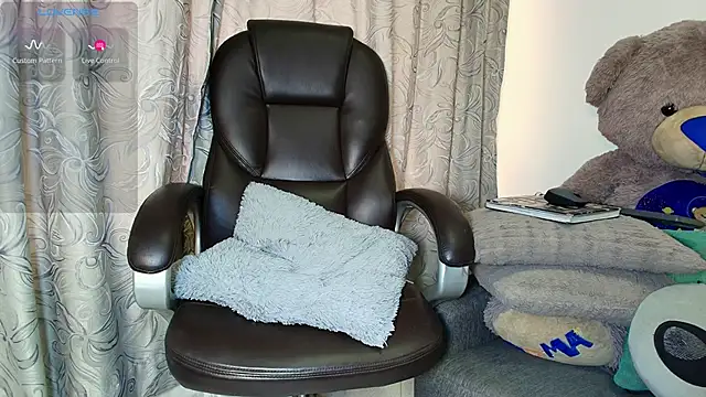 Snapshot of juan_hairy chatting on 9, 11, 2025 juan hairy online show from 9, 11, 2025