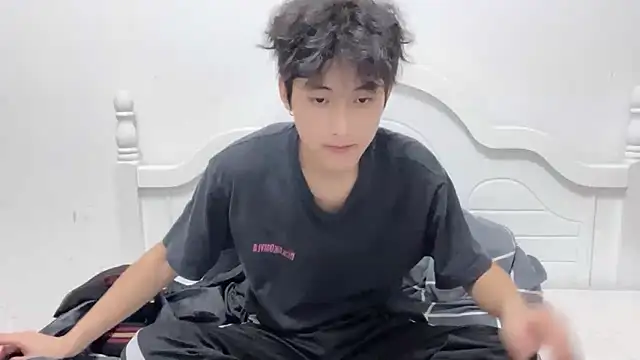 Snapshot of yangyang-2563 chatting on 24, 9, 2025 yangyang-2563 online show from 24, 9, 2025