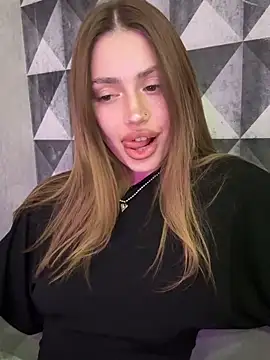 Elizabeth Tay online show from 1, 4, 2026