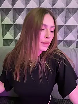 Elizabeth Tay online show from 22, 3, 2026