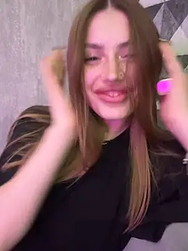 Elizabeth Tay online show from 29, 3, 2026