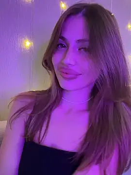 Elizabeth Tay online show from 23, 10, 2025