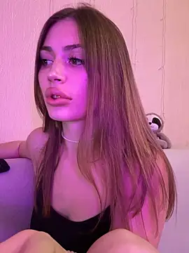 Elizabeth Tay online show from 13, 11, 2025