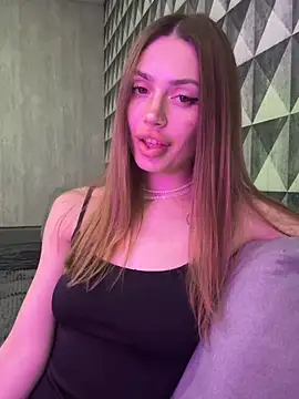 Elizabeth Tay online show from 10, 3, 2026