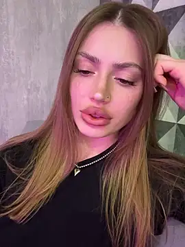 Elizabeth Tay online show from 16, 3, 2026