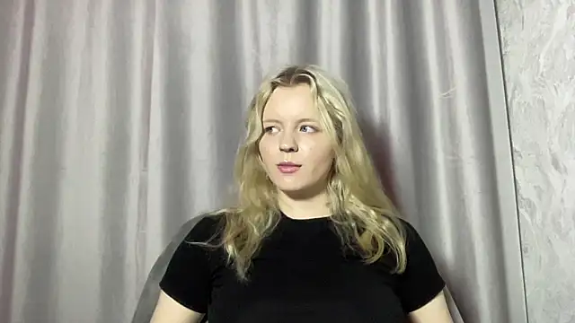 Snapshot of D0llySheep chatting on 28, 9, 2025 D0llySheep online show from 28, 9, 2025